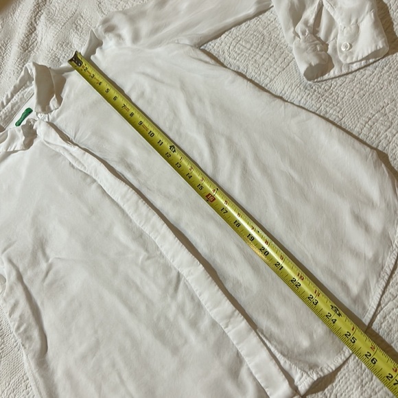 United Colors Of Benetton White Button Down. - Picture 5 of 10